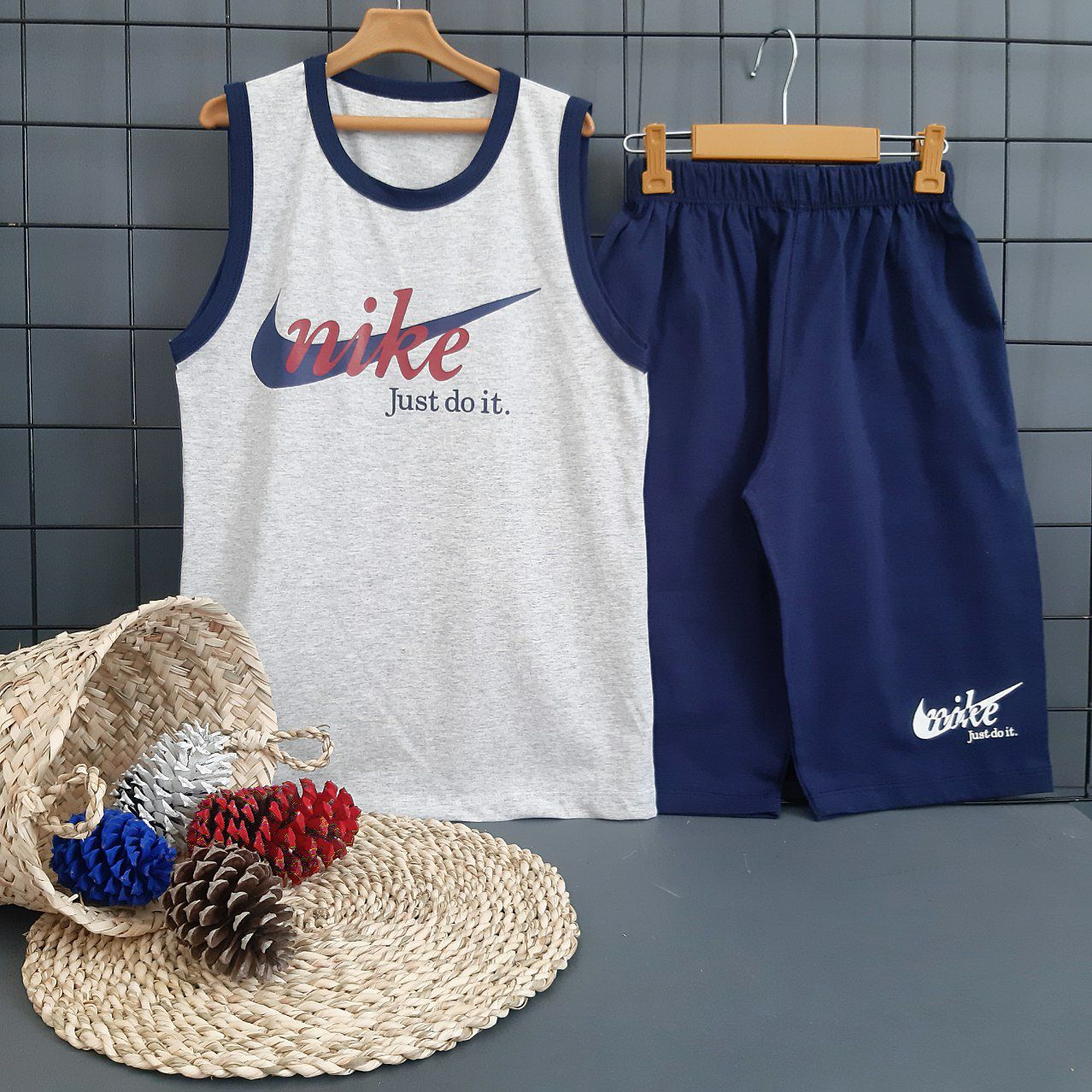 عکس ست تاپی طوسی Nike - شماره 3