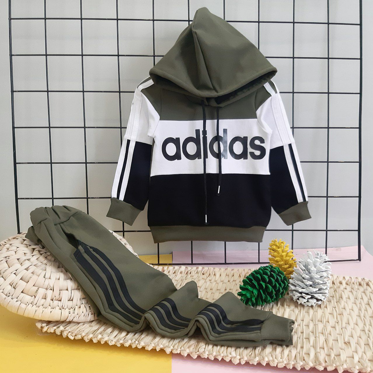 عکس ست adidas یشمی - شماره 1