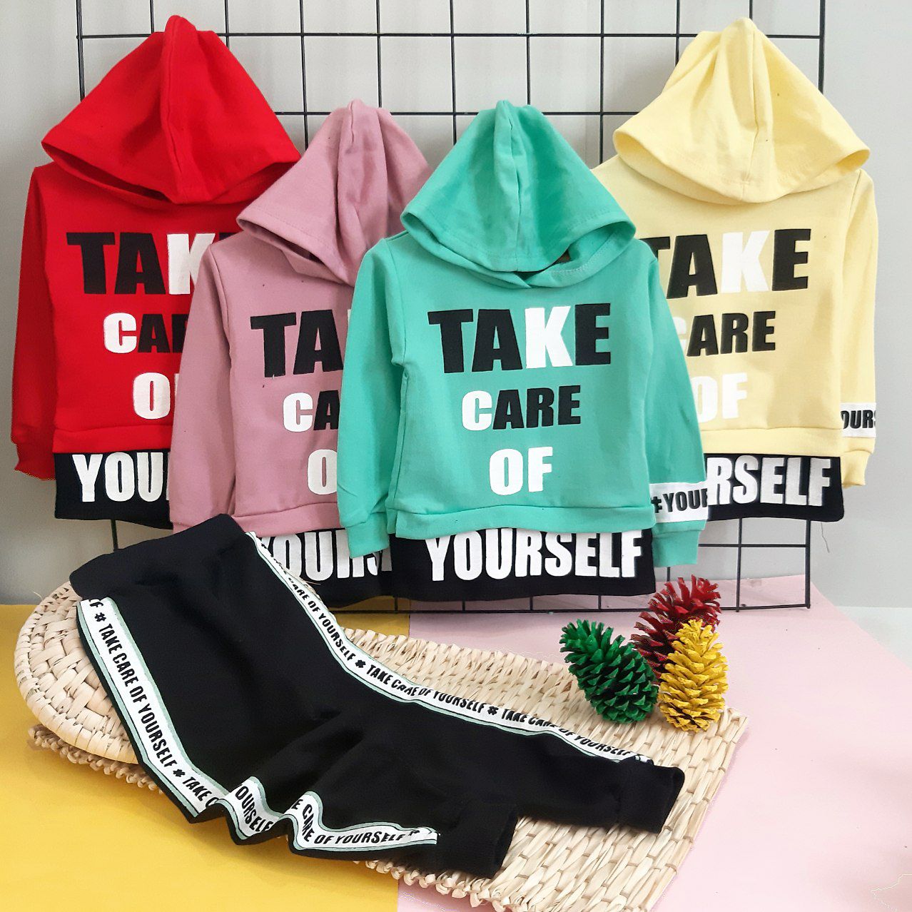 عکس ست هودی با شلوار TAKE - شماره 1