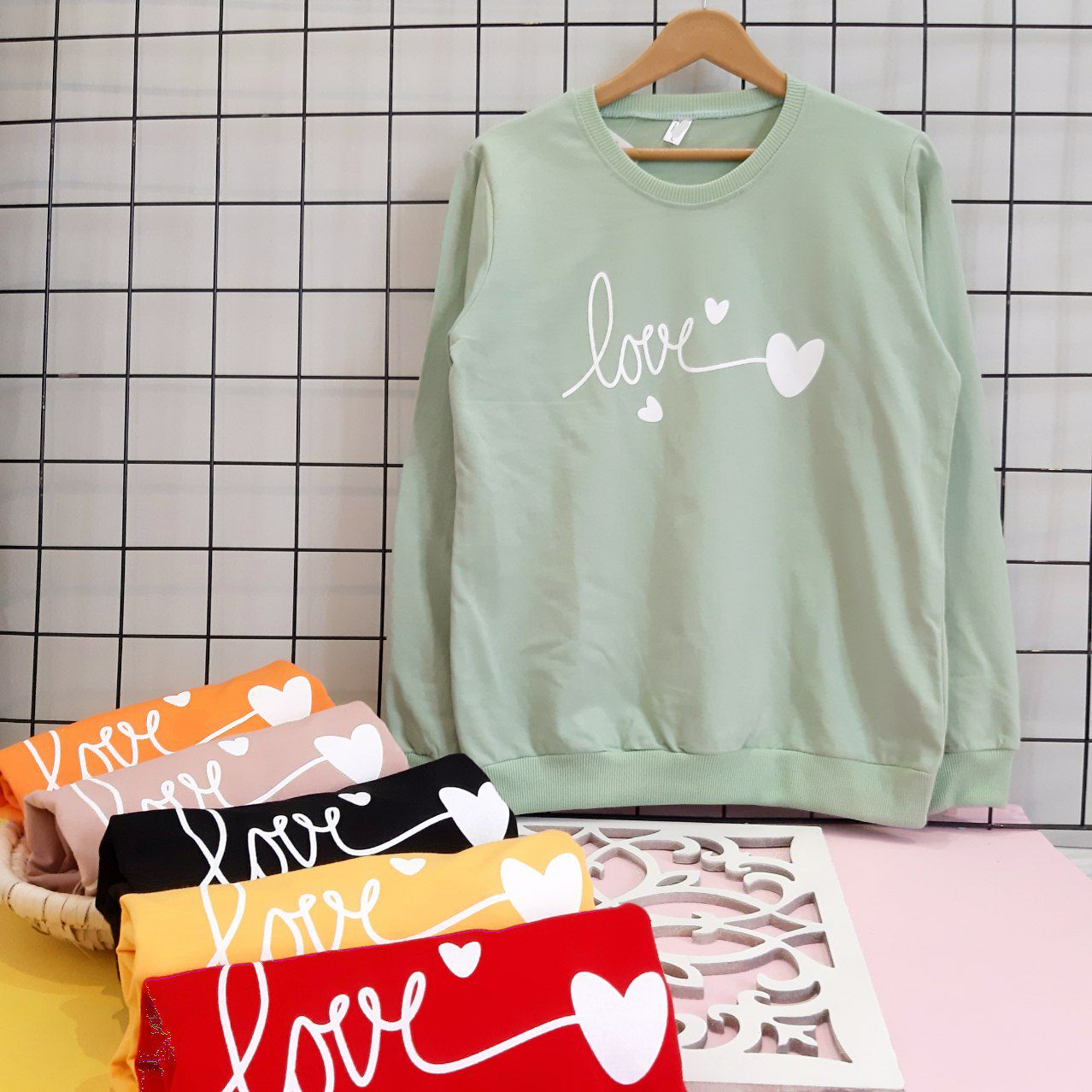 عکس بلوز تک LOVE نوجوان - شماره 3
