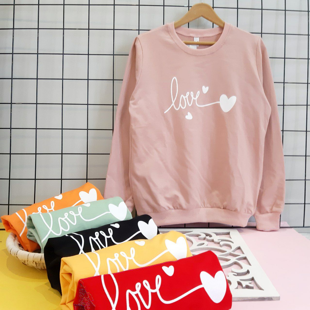عکس بلوز تک LOVE نوجوان - شماره 2