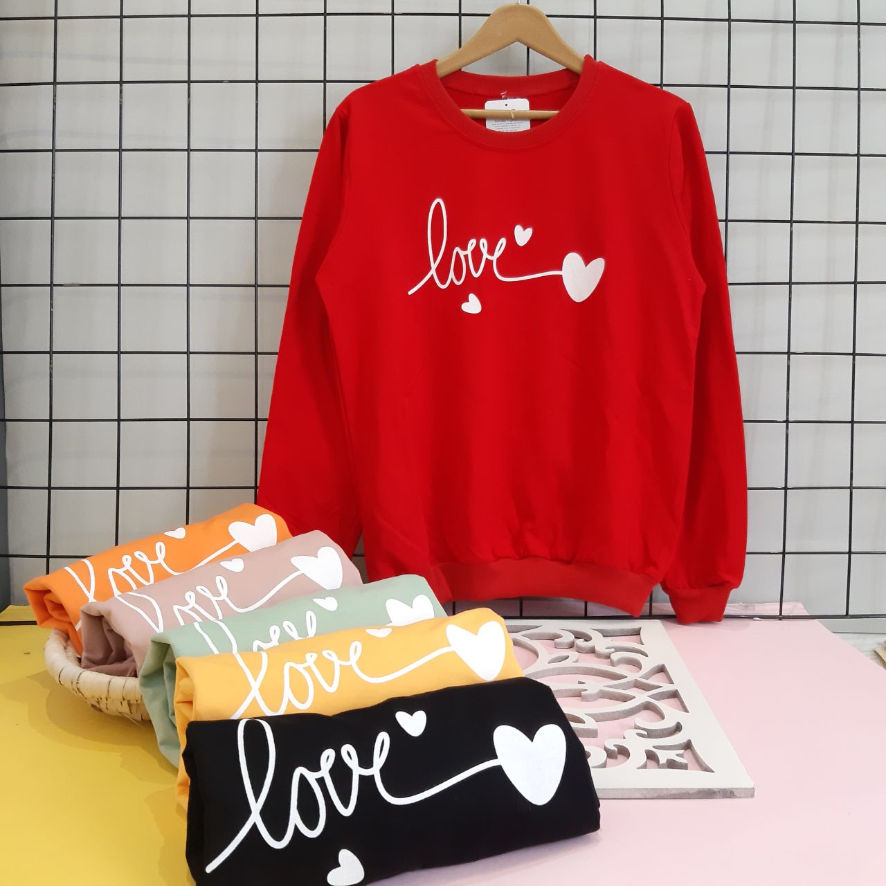 عکس بلوز تک LOVE نوجوان - شماره 1