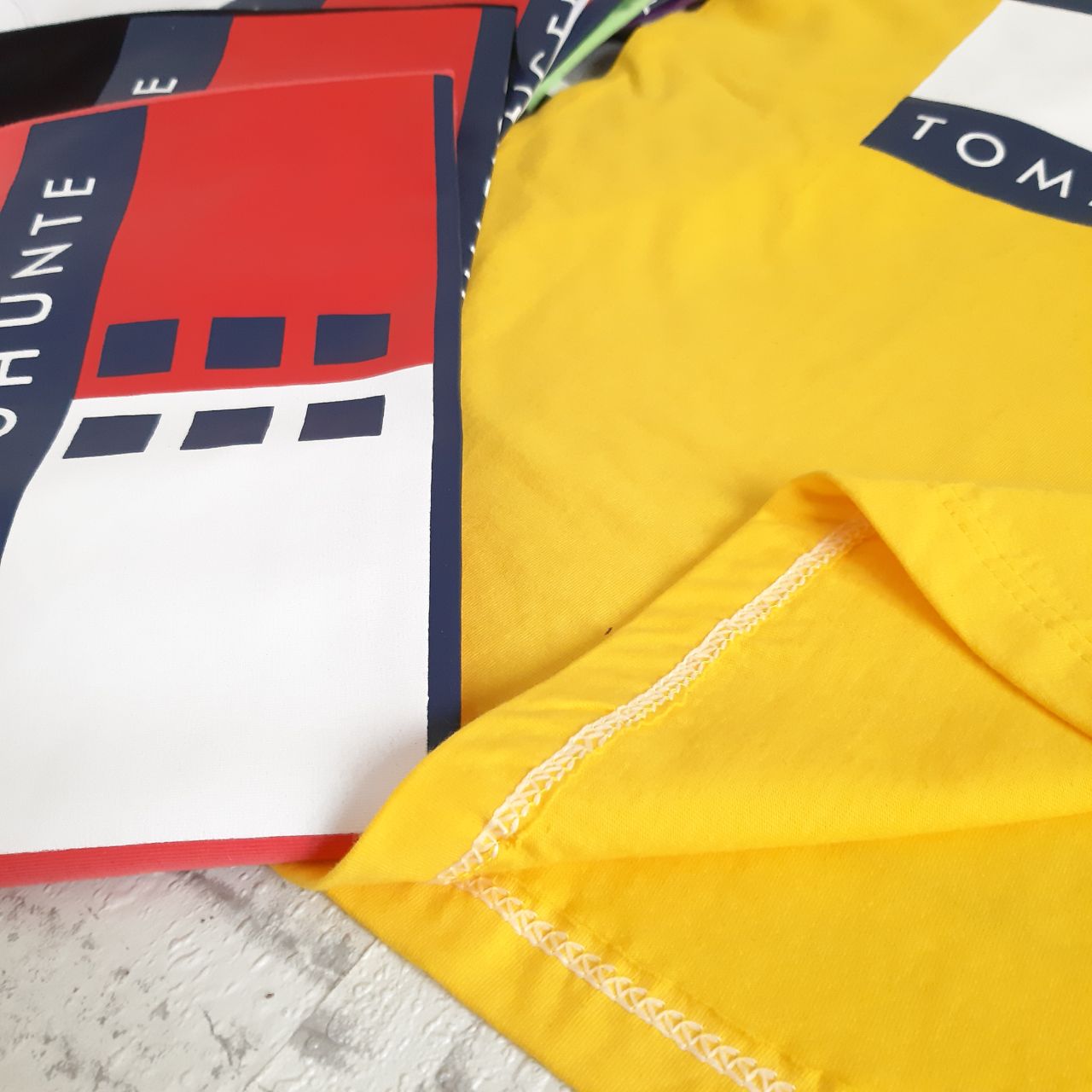 عکس تیشرت تک نوجوان TOMMY - شماره 5