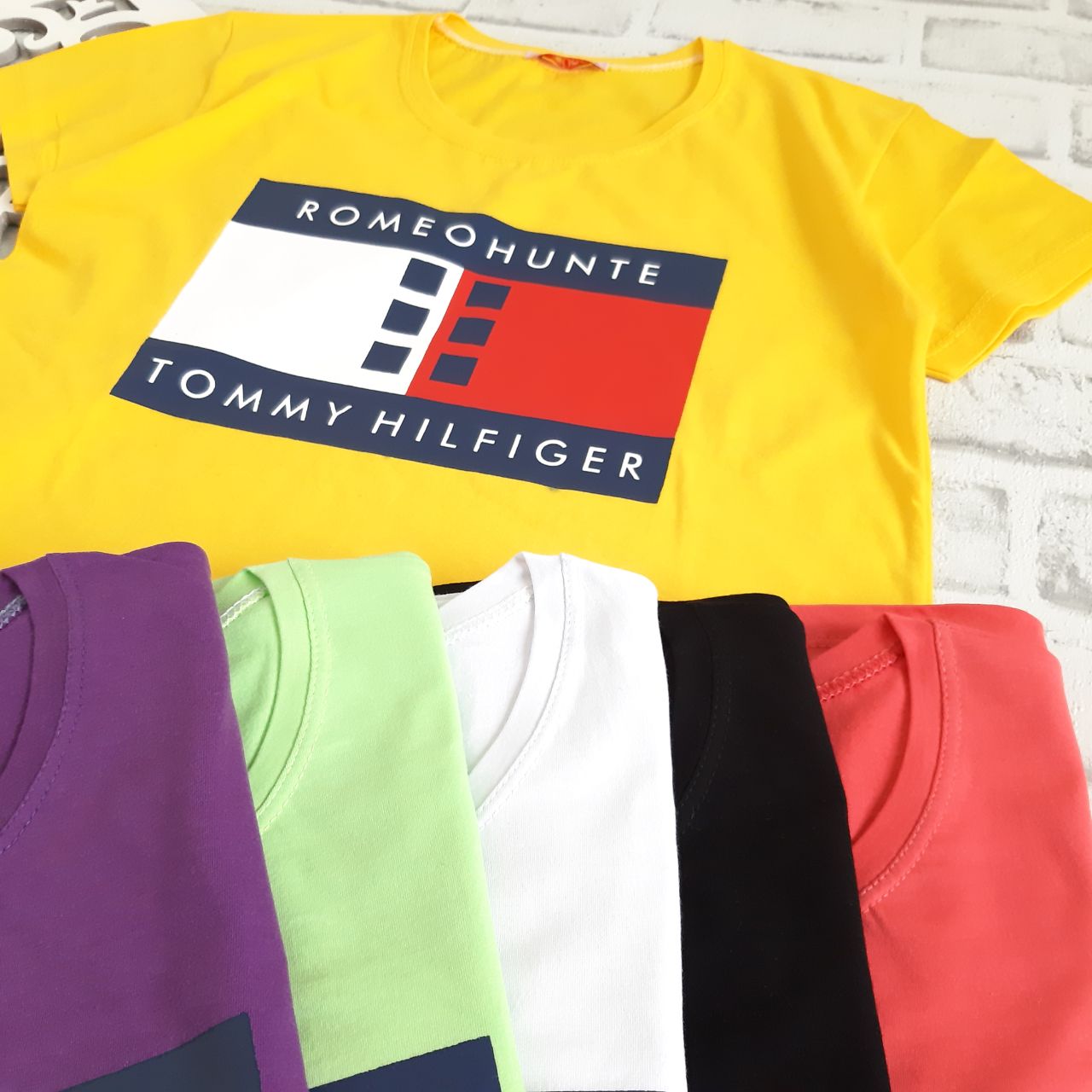 عکس تیشرت تک نوجوان TOMMY - شماره 4